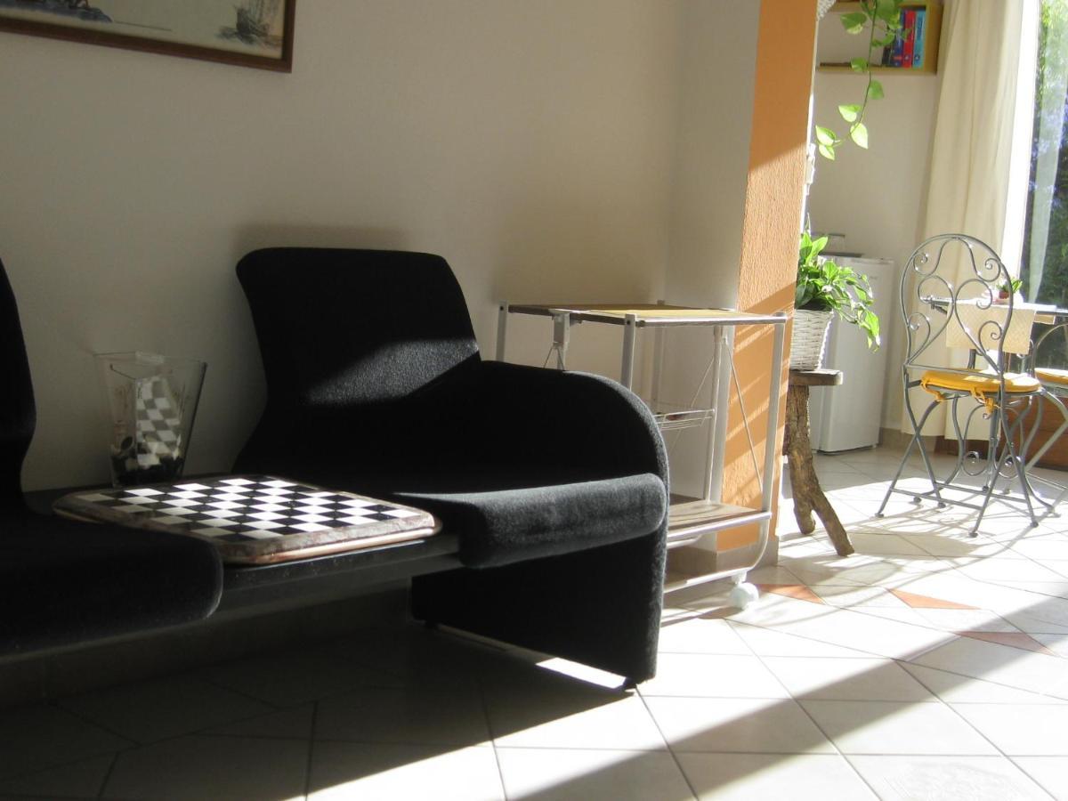 Angolo Verde Oristano Bagian luar foto